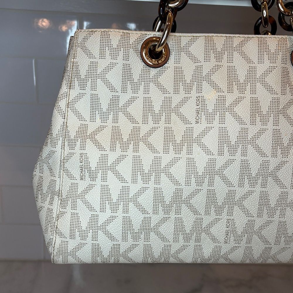 Michael Kors Bag Purse Handbag Cynthia Vanilla PVC Medium Signature Logo Satchel - Picture 4 of 16